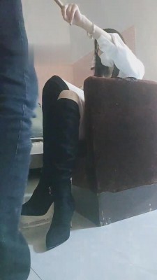 图片[2]_【开发素人】开发舔素人脏鞋臭脚【完整版】 bf11088_HD绳艺资源