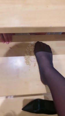 图片[6]_【梦樱】羞辱偷窥狂-手踏板/脚踩食 bf11178_HD绳艺资源