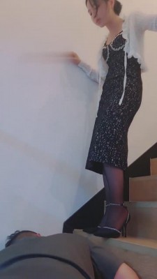 图片[2]_【若琳琳】偷鞋被抓住的下场【双视角版】 bf11144_HD绳艺资源