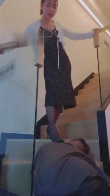 图片[3]_【若琳琳】偷鞋被抓住的下场【双视角版】 bf11144_HD绳艺资源