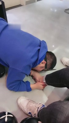 【微希】和素人男友一起玩绿帽狗【续集】 bf11195_HD绳艺资源