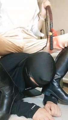 图片[4]_【马靴大大】长鞭训奴-全体重踩踏/钻垮/舔脚 bf11181_HD绳艺资源