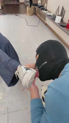 图片[4]_【二宝】教素人学生S踩食物喂食/强迫吃袜子 bf11222_HD绳艺资源