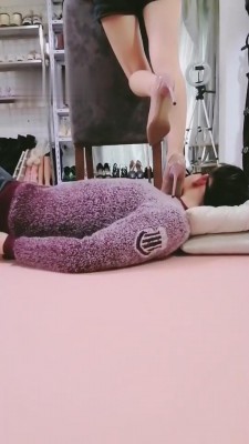 图片[7]_【傲柔】高跟鞋踩脸/踩脖子/跳踩全身 bf11233_HD绳艺资源