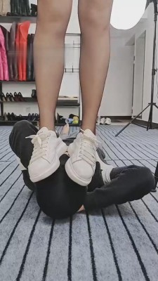 图片[8]_【冷大人】踩/掐脖子专场 bf11329_HD绳艺资源