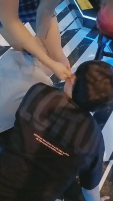 图片[10]_【莫妮卡】陪酒小妹KTV暴揍双M【双视角版】 bf11360_HD绳艺资源