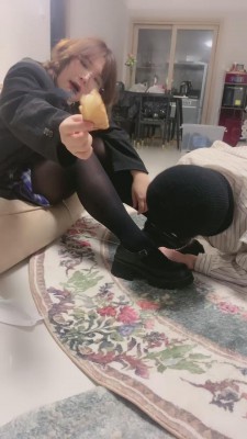 图片[5]_【颜颜艾斯s】JK小皮鞋踩下贱狗 bf11400_HD绳艺资源