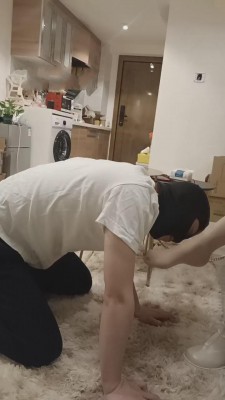 图片[3]_【安飞殿下】逛街一天的原味脚让狗伺候 bf11394_HD绳艺资源