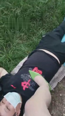 【乐姐】户外-双S护城河公园前真实开发路人【双视角+完整版】 bf11448_HD绳艺资源