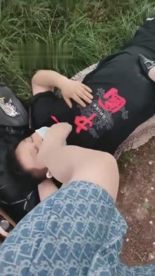 图片[2]_【乐姐】户外-双S护城河公园前真实开发路人【双视角+完整版】 bf11448_HD绳艺资源