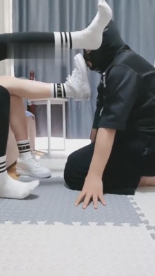 图片[2]_【曦晨】双学生S超臭棉袜虐贱狗【双视角版】 bf11473_HD绳艺资源