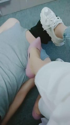 图片[2]_【bibi团】小白鞋+高跟踩脚垫 bf11538_HD绳艺资源