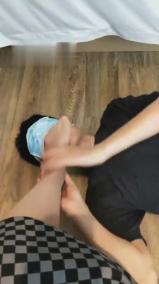 【梵高】开发金融姐姐舔丝足全过程【完整版】 bf11572_HD绳艺资源