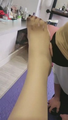 【咩祖】新手小奶狗第一次舔丝袜 bf9720_HD绳艺资源