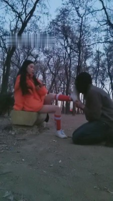 图片[7]_【傲柔】公园脏小白鞋棉袜公开羞辱-路人围观 bf9742_HD绳艺资源