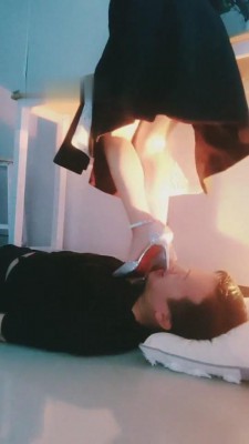 图片[6]_【九九绳艺导师】白袜白鞋全体重踩踏/碾压/深喉 bf9754_HD绳艺资源