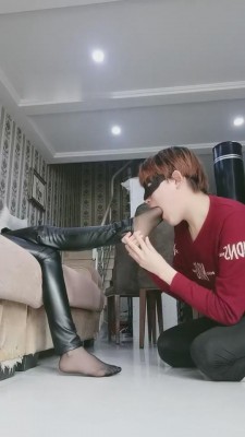 图片[8]_【傲柔】老虎凳悬空坐脸/舔脚/踩乳 bf9779_HD绳艺资源