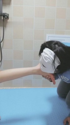 图片[6]_【柒蝶大人】过膝袜高难度挑战跳踩舔脚 bf9849_HD绳艺资源