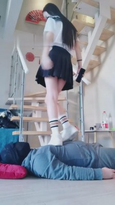 图片[10]_【猫神大人】JK学生主白袜踩踏艺术闻臭鞋 bf9833_HD绳艺资源