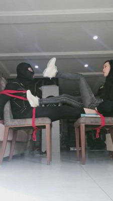 【傲柔】老虎凳刑罚/耳光踢打舔鞋窒息 bf9827_HD绳艺资源