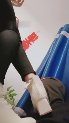 图片[3]_【bibi团】酸臭丝袜脚是狗狗的最爱 bf9891_HD绳艺资源