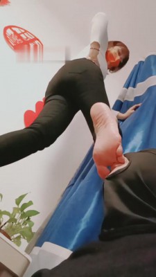 图片[6]_【bibi团】酸臭丝袜脚是狗狗的最爱 bf9891_HD绳艺资源