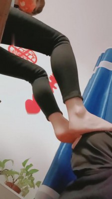 图片[7]_【bibi团】酸臭丝袜脚是狗狗的最爱 bf9891_HD绳艺资源