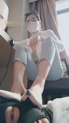 图片[3]_【多多】无意识臭脚碾压脚下狗 bf9922_HD绳艺资源