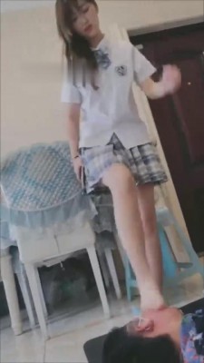 图片[5]_【小怡】萝莉学生双S抽狗脸脚耳光 bf9940_HD绳艺资源