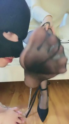 图片[3]_【芊白大大】黑丝高跟脚下奴【续集】 bf9950_HD绳艺资源