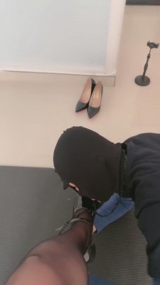 图片[6]_【萌萌queen】红裙学生制服黑丝踩学长 bf9960_HD绳艺资源