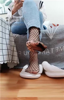 【罗宾】两小时黑网袜玩脚垫深喉 JS220301_HD绳艺资源