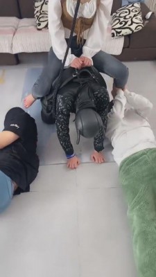 图片[9]_【领主老大】女奴骑马中全体重深喉双狗/直接圣水不许咽 bf8039_HD绳艺资源