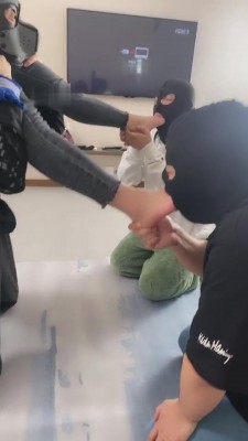 图片[13]_【领主老大】女奴骑马中全体重深喉双狗/直接圣水不许咽 bf8039_HD绳艺资源