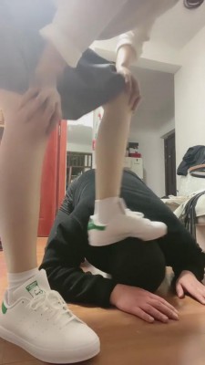 【薇薇】学生S体育课后原味调狗 bf8031_HD绳艺资源