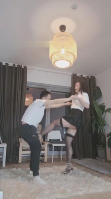 图片[2]_【飞扬绳艺导师】铆钉鞋重踢裆踩踏 bf8103_HD绳艺资源