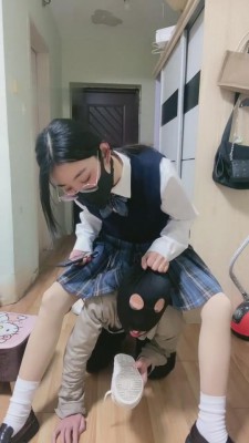 图片[5]_【罗宾】被学姐艺术清理所有脏鞋底 bf8090_HD绳艺资源