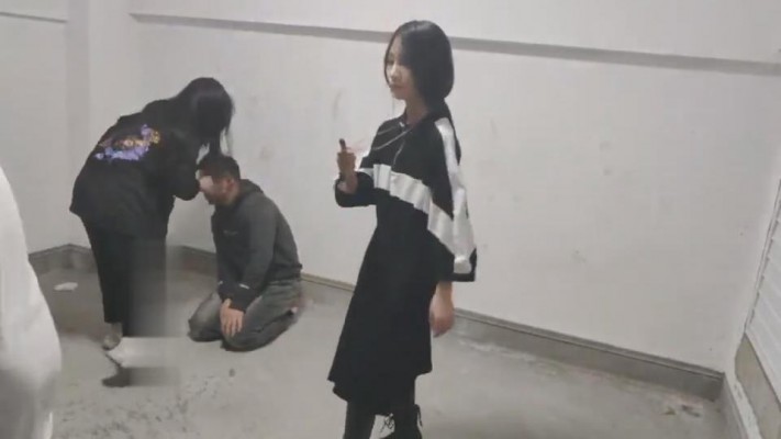 图片[6]_【最抗揍M】精彩-多名女学生素人狂揍狗 bf8205_HD绳艺资源