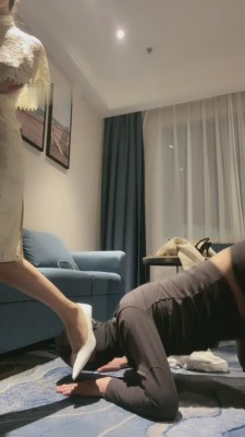 图片[4]_【漫漫】双胞胎S-民国大小姐欺凌辱骂擦鞋工/强迫舔鞋【双视角版】 bf8231_HD绳艺资源