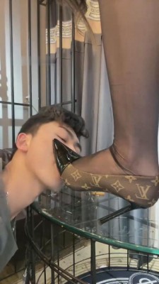 图片[7]_【禾HE】多双鞋强迫舔脏鞋底/插嘴踩舌 bf8177_HD绳艺资源