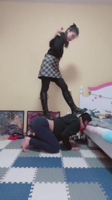 图片[2]_【艾琳】长靴高跟羞辱学弟/踩踏 bf8235_HD绳艺资源