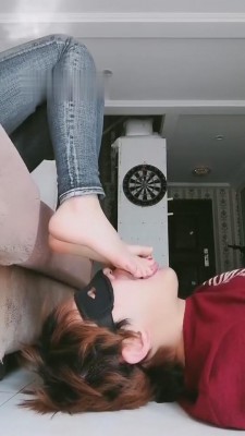 图片[2]_【傲柔】舔脚趾缝/夹舌头/脚喂酸奶 bf8195_HD绳艺资源