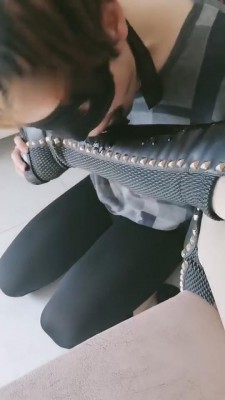 【傲柔】长靴短靴打油插嘴/吞鞋油/舌头鞋刷子【续集】 bf8324_HD绳艺资源