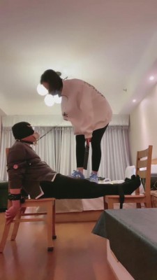 图片[3]_【Q月S】五花大绑袜子塞嘴运动鞋踩踏蹂躏狗 bf8400_HD绳艺资源