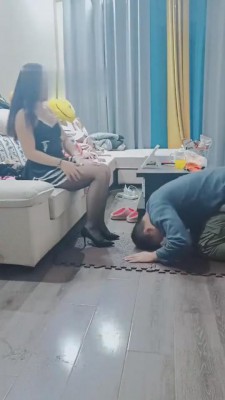 【开发素人】重庆辣妹暴打男神-耳光训练踢裆踩踏 bf8328_HD绳艺资源