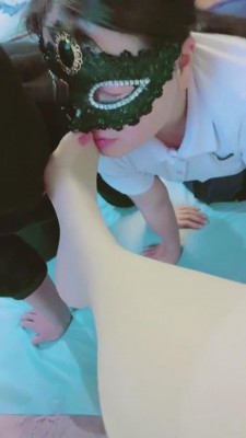 图片[3]_【薇薇】和一只小可爱一起舔脚【双视角版】 bf8632_HD绳艺资源