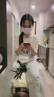 【子衿大大】口吞主人袜子/圣水/骑马/舔脚/艺术耳光 bf8708_HD绳艺资源