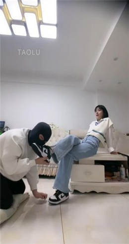 图片[5]_【简一】AJ踩脸 棉袜深喉   JS22031603_HD绳艺资源