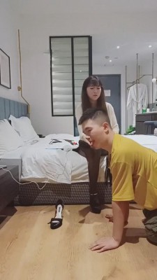 图片[2]_【重庆男神】开发素人小月-耳光/提档/骑马/转胯/踩踏/舔脚 bf8859_HD绳艺资源