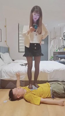 图片[4]_【重庆男神】开发素人小月-耳光/提档/骑马/转胯/踩踏/舔脚 bf8859_HD绳艺资源